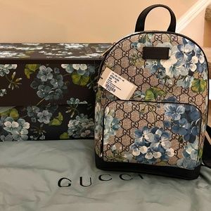 Gucci Blooms Backpack GG Supreme Blue